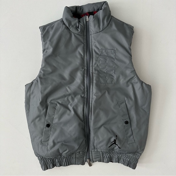 Nike Jordan Reversible Down Vest Size S Boys